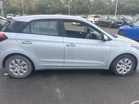 Hyundai i20 1.2 Blue Drive S Euro 6 (s/s) 5dr 3
