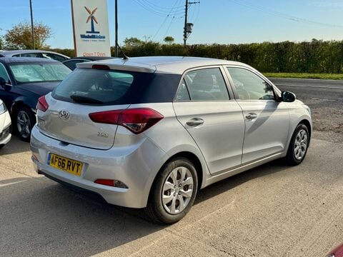 Hyundai i20 1.2 Blue Drive S Euro 6 (s/s) 5dr 6
