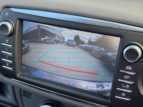 Toyota Yaris 1.5 VVT-i Icon Tech Euro 6 5dr 12