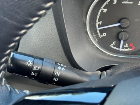 Toyota Yaris 1.5 VVT-i Icon Tech Euro 6 5dr 26