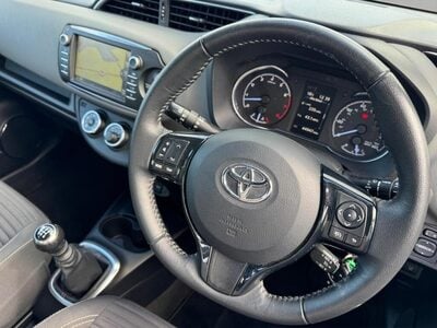 Toyota Yaris 1.5 VVT-i Icon Tech Euro 6 5dr