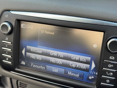 Toyota Yaris 1.5 VVT-i Icon Tech Euro 6 5dr 15