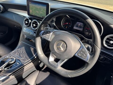 Mercedes-Benz GLC 2.1 GLC250d AMG Line (Premium Plus) G-Tronic 4MATIC Euro 6 (s/s) 5dr 2