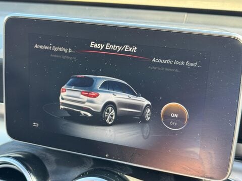 Mercedes-Benz GLC 2.1 GLC250d AMG Line (Premium Plus) G-Tronic 4MATIC Euro 6 (s/s) 5dr 35