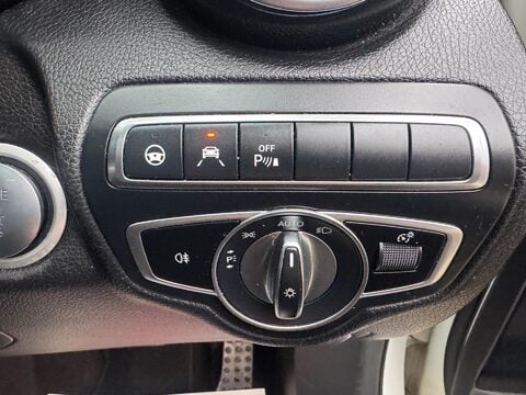 Mercedes-Benz GLC 2.1 GLC220d AMG Line (Premium Plus) G-Tronic+ 4MATIC Euro 6 (s/s) 5dr 58