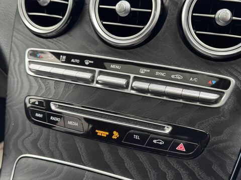 Mercedes-Benz GLC 2.1 GLC220d AMG Line (Premium Plus) G-Tronic+ 4MATIC Euro 6 (s/s) 5dr 48