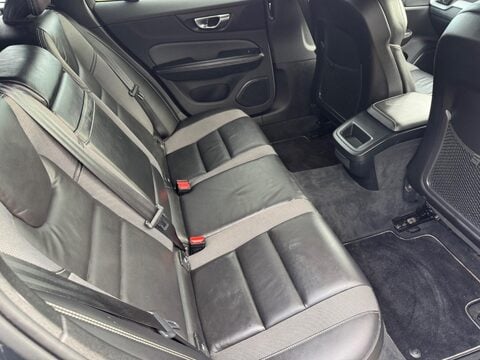 Volvo V60 2.0 D4 R-Design Auto Euro 6 (s/s) 5dr 52