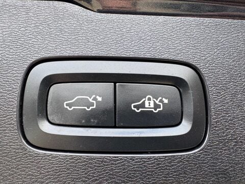 Volvo V60 2.0 D4 R-Design Auto Euro 6 (s/s) 5dr 45