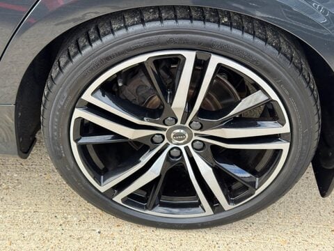 Volvo V60 2.0 D4 R-Design Auto Euro 6 (s/s) 5dr 57