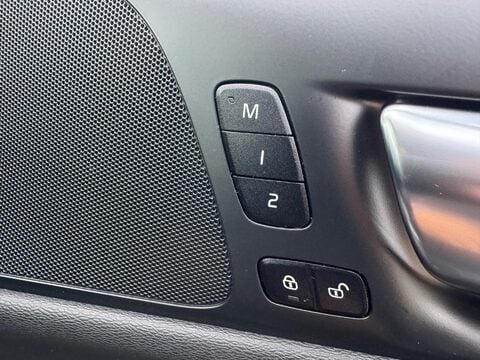 Volvo V60 2.0 D4 R-Design Auto Euro 6 (s/s) 5dr 46