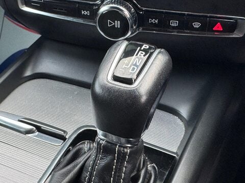 Volvo V60 2.0 D4 R-Design Auto Euro 6 (s/s) 5dr 41