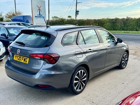 Fiat Tipo 1.6 MultiJetII Lounge Euro 6 (s/s) 5dr 3