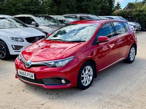 Toyota Auris 1.2 VVT-i Business Edition Euro 6 (s/s) 5dr 6
