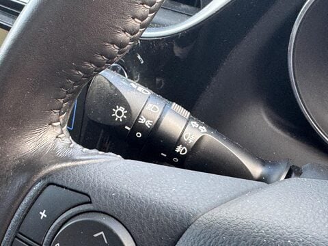 Toyota Auris 1.2 VVT-i Business Edition Euro 6 (s/s) 5dr 26