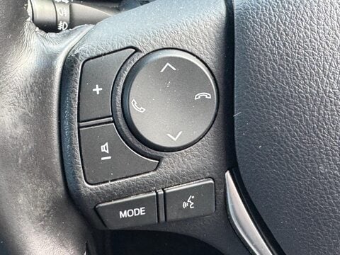 Toyota Auris 1.2 VVT-i Business Edition Euro 6 (s/s) 5dr 23