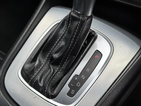 Audi Q3 2.0 TDI S line Edition S Tronic quattro Euro 6 (s/s) 5dr 26