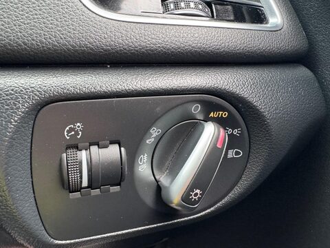 Audi Q3 2.0 TDI S line Edition S Tronic quattro Euro 6 (s/s) 5dr 33