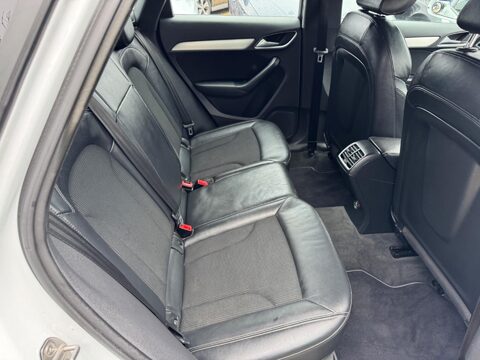 Audi Q3 2.0 TDI S line Edition S Tronic quattro Euro 6 (s/s) 5dr 39