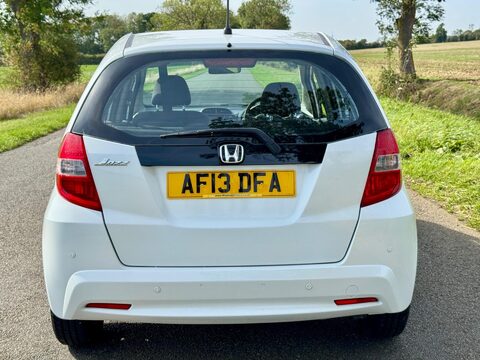 Honda Jazz 1.4 i-VTEC ES CVT Euro 5 5dr 8