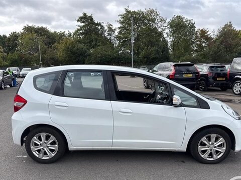 Honda Jazz 1.4 i-VTEC ES CVT Euro 5 5dr 3