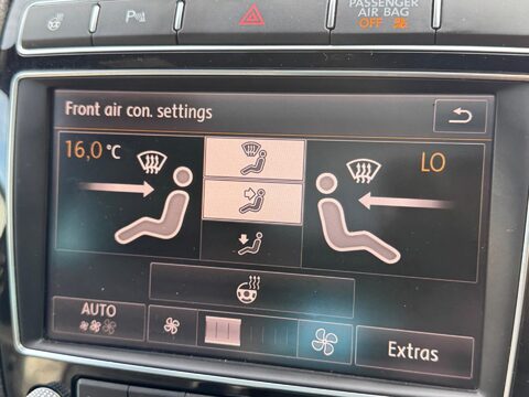 Volkswagen Touareg 3.0 TDI V6 BlueMotion Tech R-Line SUV 5dr Diesel Tiptronic 4WD Euro 6 (s/s) 19