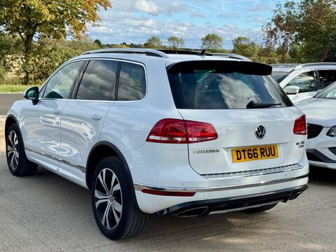 Volkswagen Touareg 3.0 TDI V6 BlueMotion Tech R-Line SUV 5dr Diesel Tiptronic 4WD Euro 6 (s/s) 5