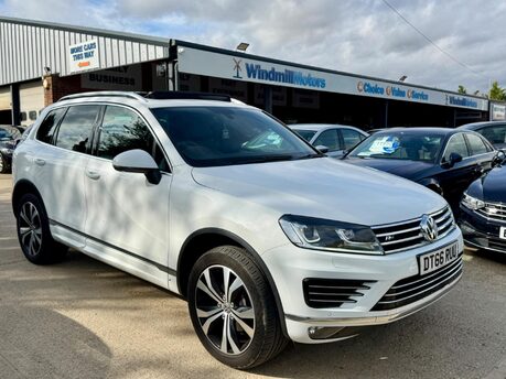 Volkswagen Touareg 3.0 TDI V6 BlueMotion Tech R-Line SUV 5dr Diesel Tiptronic 4WD Euro 6 (s/s)