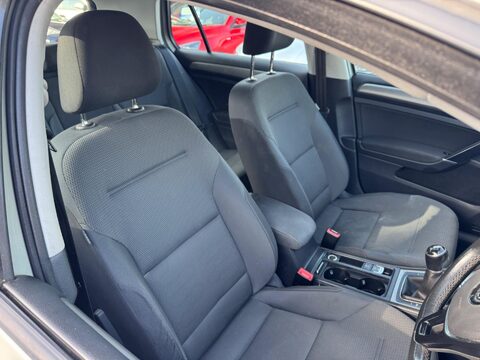 Volkswagen Golf 1.6 TDI BlueMotion Tech Match Edition Euro 6 (s/s) 5dr 9