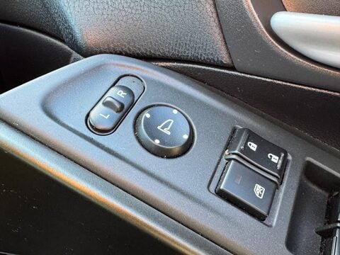 Honda Civic 1.4 i-VTEC SE Euro 5 (s/s) 5dr 25