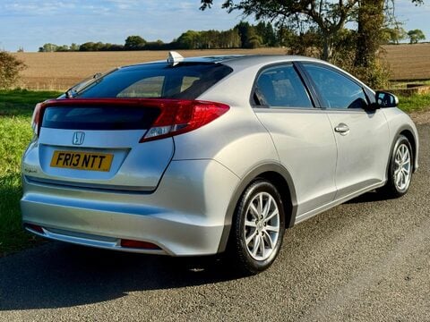 Honda Civic 1.4 i-VTEC SE Euro 5 (s/s) 5dr 10