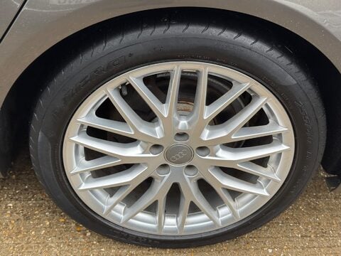 Audi A6 2.0 TDI S line S Tronic quattro Euro 6 (s/s) 5dr 49