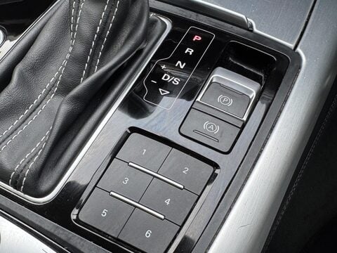 Audi A6 2.0 TDI S line S Tronic quattro Euro 6 (s/s) 5dr 28