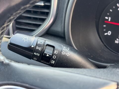 Kia Sportage 1.7 CRDi 3 Euro 6 (s/s) 5dr 30