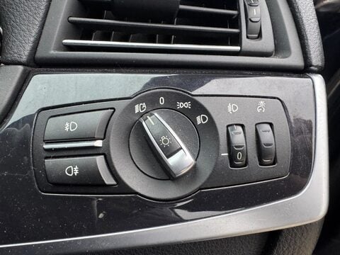 BMW 5 Series 2.0 520d SE Touring Steptronic Euro 5 5dr 22
