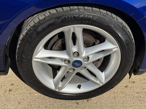 Ford Focus 1.5 TDCi Titanium Euro 6 (s/s) 5dr 52
