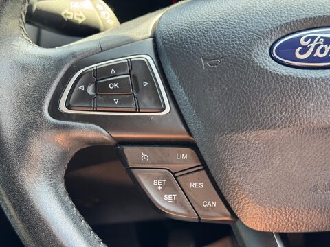 Ford Focus 1.5 TDCi Titanium Euro 6 (s/s) 5dr 30