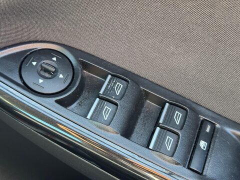 Ford Focus 1.5 TDCi Titanium Euro 6 (s/s) 5dr 39