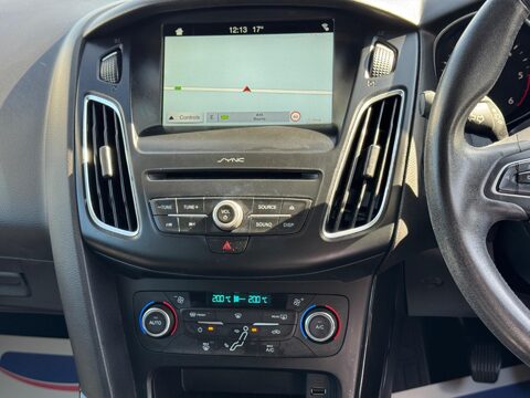 Ford Focus 1.5 TDCi Titanium Euro 6 (s/s) 5dr 14