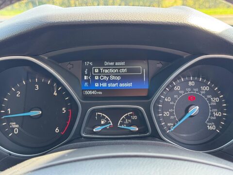 Ford Focus 1.5 TDCi Titanium Euro 6 (s/s) 5dr 41