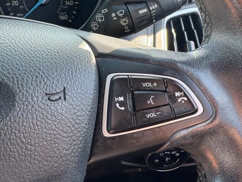 Ford Focus 1.5 TDCi Titanium Euro 6 (s/s) 5dr 31