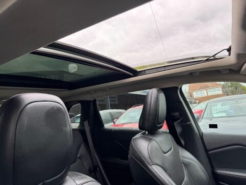 Jeep Cherokee 2.0 CRD Limited Auto 4WD Euro 5 (s/s) 5dr 3