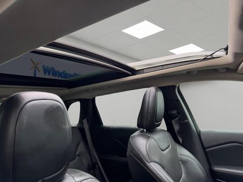 Jeep Cherokee 2.0 CRD Limited Auto 4WD Euro 5 (s/s) 5dr 3