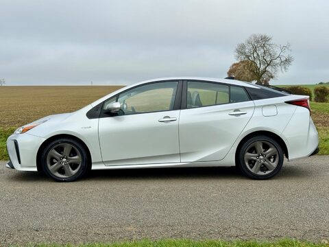 Toyota Prius 1.8 VVT-h Excel CVT Euro 6 (s/s) 5dr (15in Alloy) 8