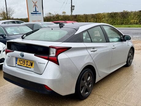 Toyota Prius 1.8 VVT-h Excel CVT Euro 6 (s/s) 5dr (15in Alloy)