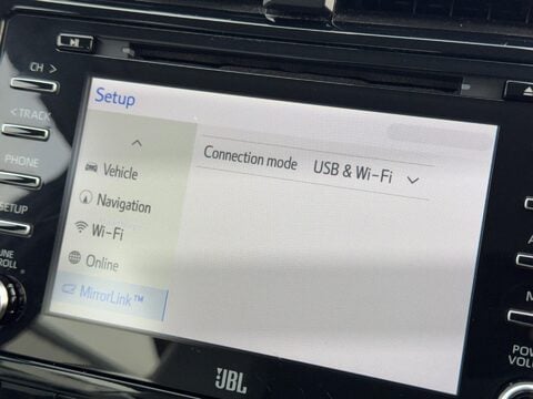 Toyota Prius 1.8 VVT-h Excel CVT Euro 6 (s/s) 5dr (15in Alloy) 23