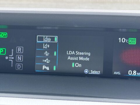 Toyota Prius 1.8 VVT-h Excel CVT Euro 6 (s/s) 5dr (15in Alloy) 33