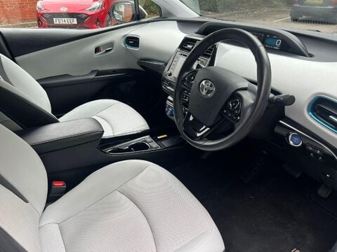 Toyota Prius 1.8 VVT-h Excel CVT Euro 6 (s/s) 5dr (15in Alloy) 7