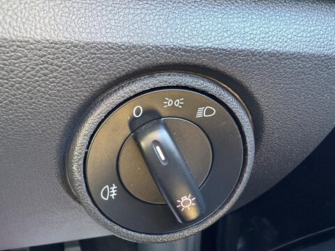 Volkswagen Up 1.0 up! Euro 6 (s/s) 5dr 27