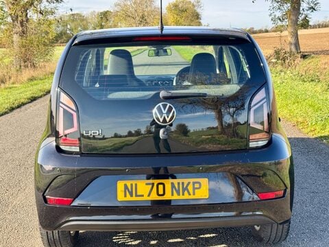 Volkswagen Up 1.0 up! Euro 6 (s/s) 5dr 9