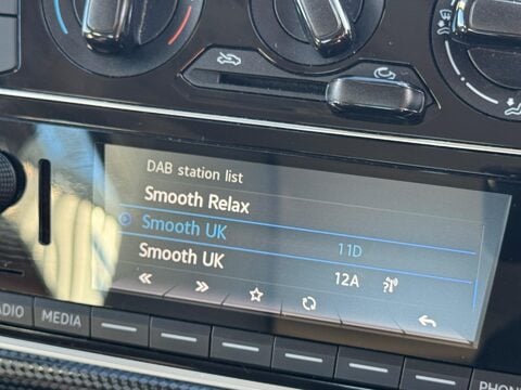 Volkswagen Up 1.0 up! Euro 6 (s/s) 5dr 17